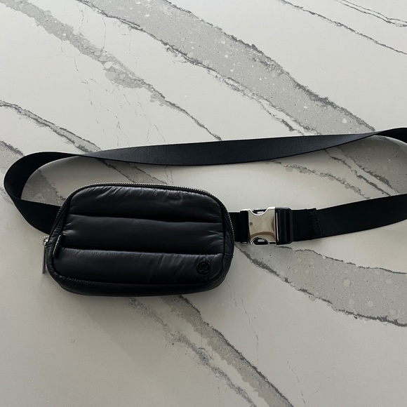 lululemon Everywhere Crossbody - Quilted Black Nylon with Silver Metal Harrdware - Picture 2 of 10